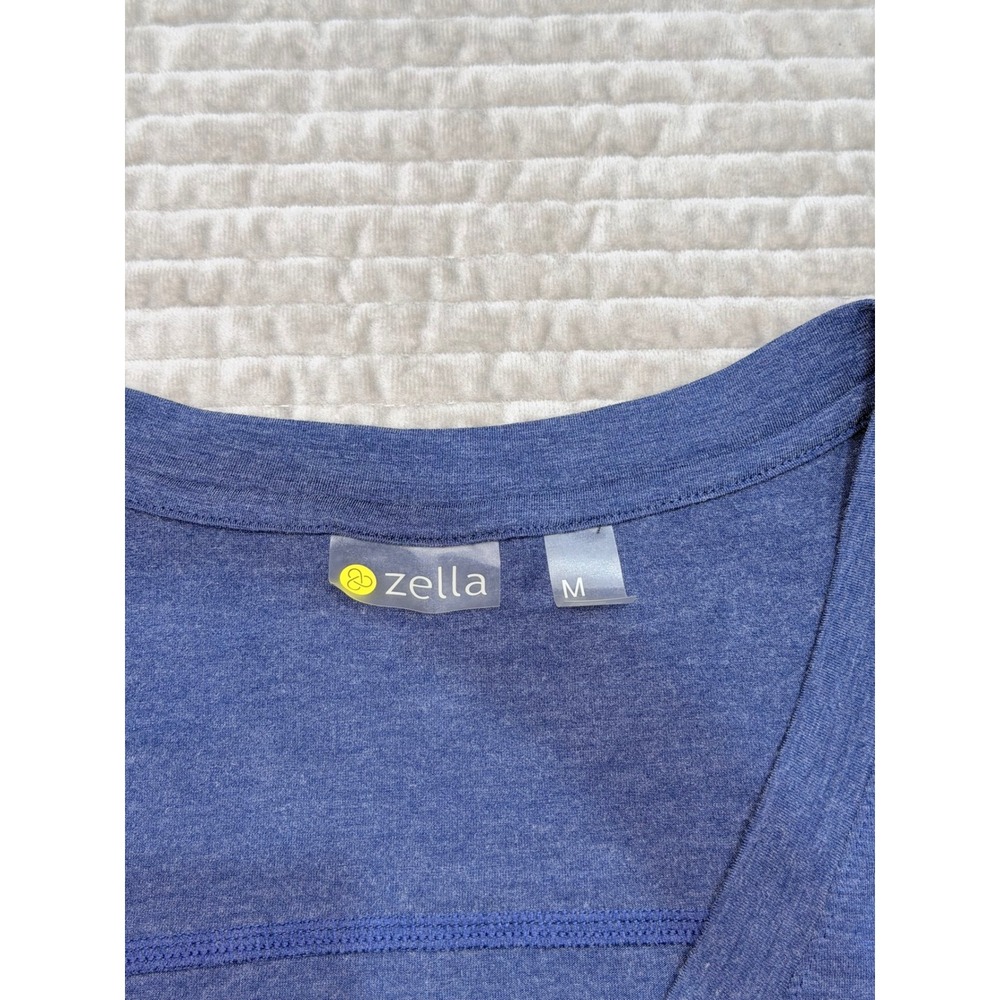 ZELLA Navy Short Sleeve V-Neck T-Shirt Athletic Yoga Size Medium - Picture 3 of 5